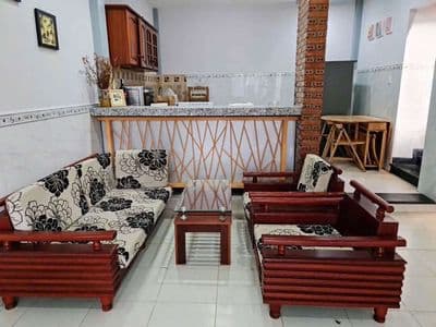 Nhà FULL NỘI THẤT , ÂU CƠ 4,2x12m, 1 Lầu, 2PN, giá 12 Triệu