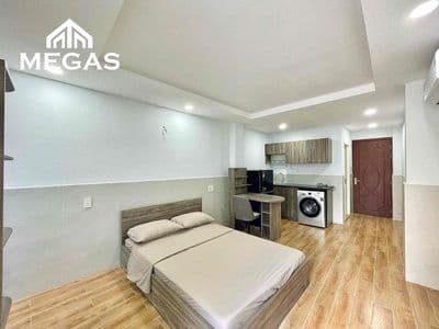 Studio quận 10 - ban công - gần đại học bách khoa