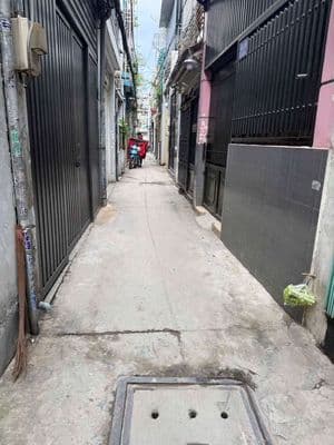 Nhà hẻm thông Phạm Văn Chiêu đúc 1 lầu