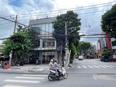 Cho Thuê Nhà Bình Phú 10 x 20 1 trệt 2 lầu vị trí siêu đẹp