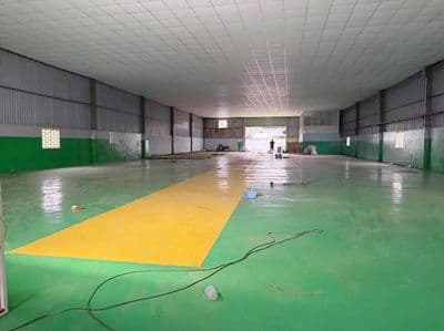 Mt kho xưởng đẹp ( 700m2 ) container