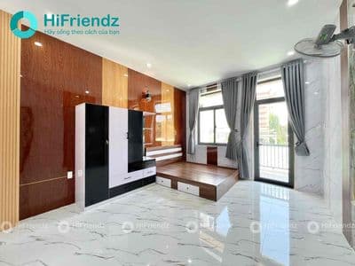 Cho thuê phòng ban công full nội thất gần cv làng hoa nguyễn văn khối