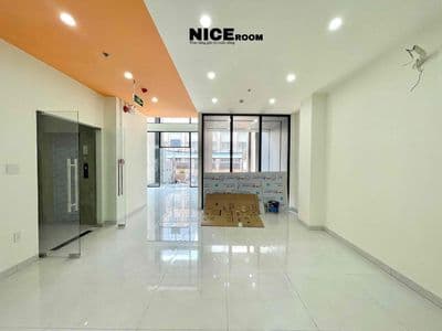 Mặt bằng kinh doanh rộng 100m2 nằm ngay vincom nguyễn xí