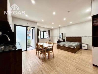 Studio cao cấp quận 10 - ban công - gần ngã 6 cộng hoà