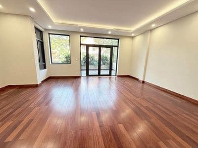 Bán biệt thự Trần Đăng Ninh – công viên Nghĩa Đô 215m2, 120 tỷ.