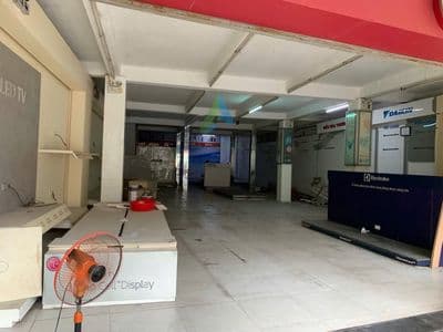 Cho thuê nhà 2 tầng ngang 9m5 đường pasteur,hải châu giá 110 triệu