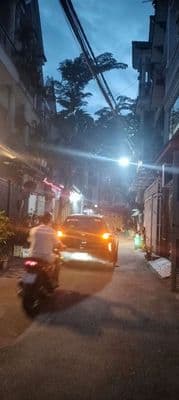 cho thuê nhà 3 tầng hẻm xe hơi Huỳnh Thị Hai 10 triệu
