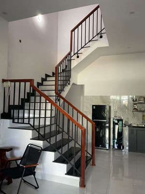 Cho thuê nhà 2 tầng đường: khái tây 6 - đủ nội thất