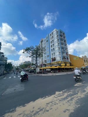 Bán gấp đi định cư. Nhà 5 tầng, Dt 49m2, 8 PN ,đường Nguyễn Chế Nghĩa