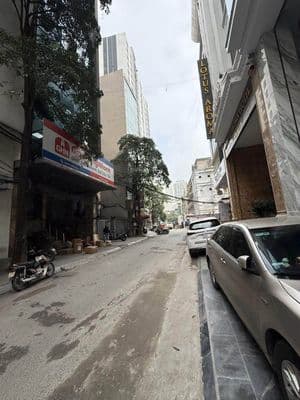 Nhà mặt phố 8 tầng thang máy, 2 mặt thoáng, Trường Chinh - Giải Phóng