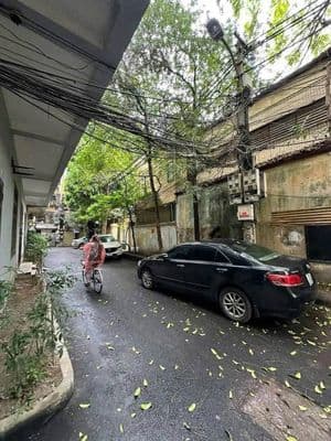 Cho thuê nhà nguyên căn Nguyễn Chí Thanh, Đống Đa - Ngõ ô tô