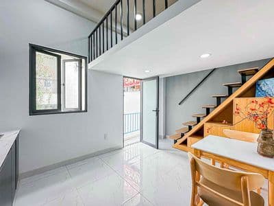 Duplex bancon 100% mới xây đường lâm văn bền, gần đh ufm