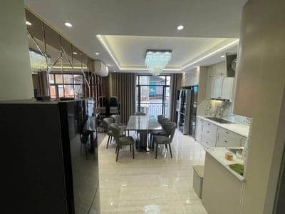 Bán nhà 6 tầng thang máy Ngọc Khánh, Ba Đình, 40m2, ô tô đỗ cửa