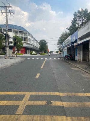 chủ kẹt tiền cần bán nền đất 70m ngay kdc Văn Hoa Villa