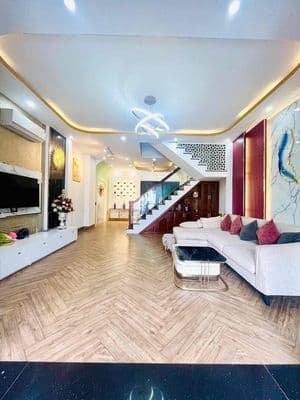 Cho thuê nhà: trệt 2 lầu mới đẹp - full nội thất - khu nam long