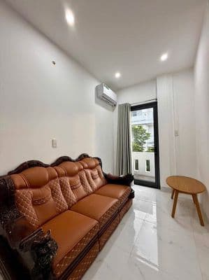 Cho thuê căn hộ 1PN Ung Văn Khiêm, Đà Nẵng, có ban công, 8tr2