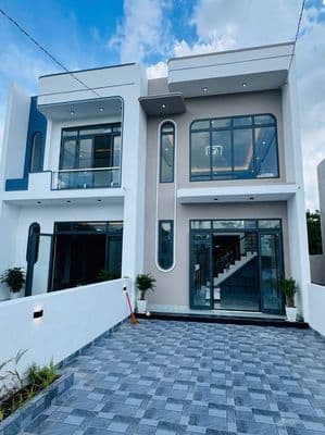 Nhà sân vườn lầu lửng Bến Cát, Bình Dương - Giá 2.4 tỷ