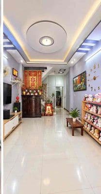 Cần bán gấp nhà tâm huyết về ở với con