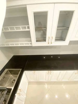 Cho thuê nhà nguyên căn Cát Linh, Đống Đa, 30m2 x 3 tầng