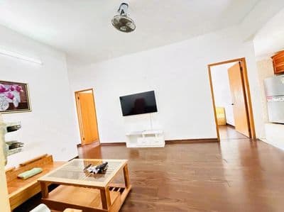 Bán căn hộ 80m2 Cầu Giấy, 3 ngủ, tặng nội thất