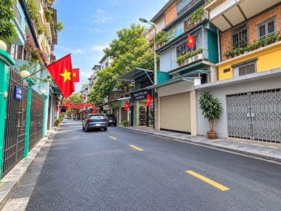 Bán nhà full nội thất khuất Duy Tiến, nhỉnh 7 tỷ
