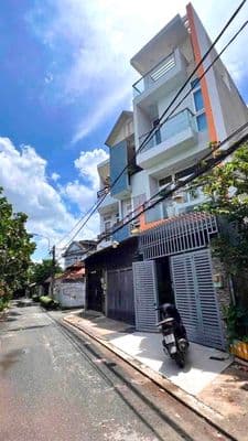 Nhà mặt tiền 72m2, Thủ Đức, 8.9 tỷ