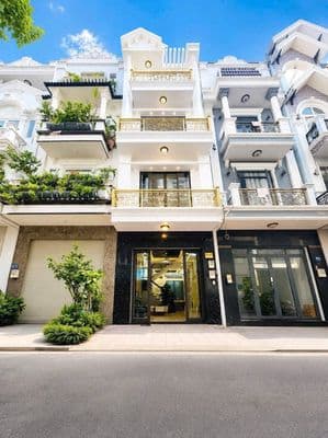 Bán nhà phố Hoàng Quốc Việt, Quận 7, sát Phú Mỹ Hưng