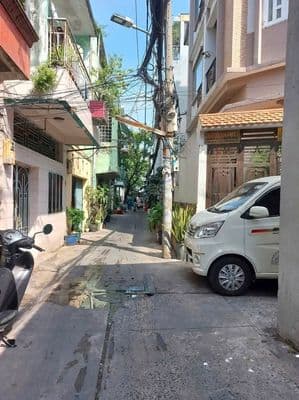Nhà 4 tầng 5PN 3WC 3.7x12.95m, Quận 11, 7.8 tỷ TL