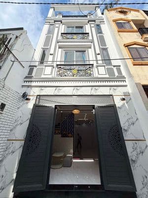 Nhà 4 tầng nở hậu khu ẩm thực Phan Xích Long, Q.Phú Nhuận