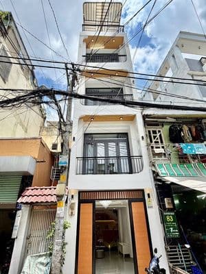 Bán nhà mặt tiền Cô Giang, P. Cầu Kiệu, 42m2, 5 tầng, 10.55 tỷ