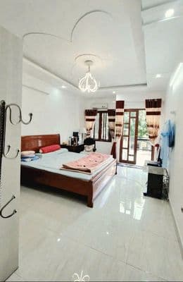 Nhà mặt tiền kinh doanh mới đẹp full nội thất 4 tầng 4x20m