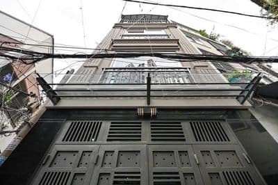 Nhà 4 tầng nở hậu Phan Xích Long, 7.5 tỷ
