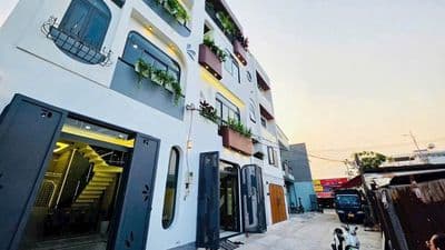 Nhà có thang máy Ngã Tư Ga, ngang 5m, giá từ 7.2 tỷ