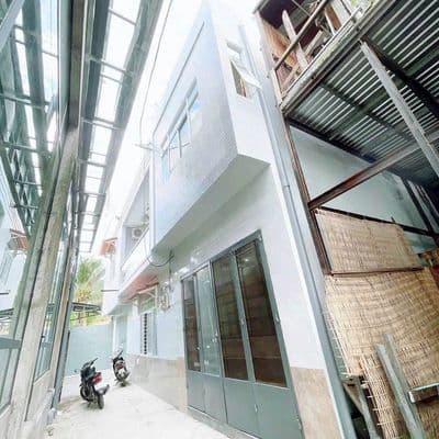 Cho thuê nhà trệt 2 lầu hẻm Hồ Búng Xáng, P. Tân An
