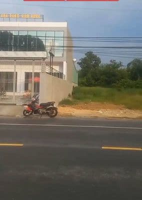 Mặt tiền kinh doanh 300m2 đường DH605, Bình Dương