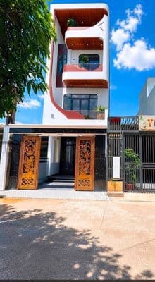 Nhà phố 4 tầng Dĩ An MT kinh doanh