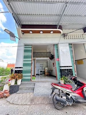 Mặt bằng kinh doanh 40m2 sẵn nội thất 5tr/th