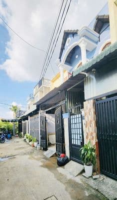 cho thuê nhà nhỏ dtsd 70m2, 2PN, đường Lái Thiêu 105