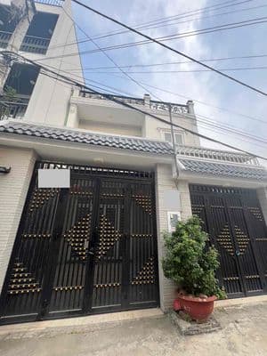 Cho Thuê Nhà DT 8x15m 1Trệt 2Lầu 4Pn 3Wc Sân Rộng Đậu 2 Chiếc Ôtô