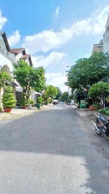 Villa khu ven sông- hiệp bình chánh.