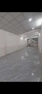 nhà sạch sẽ còn mới ,trệt ,lửng ,3 phòng ngủ ,2wc ,ko gian thoáng đảng
