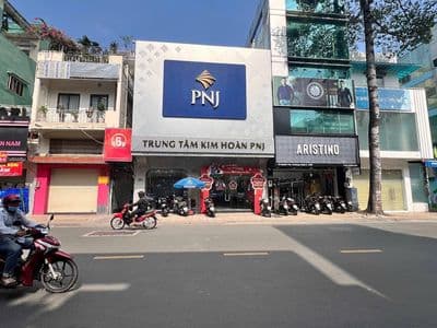 Cho thuê nhà 86-88 Nguyễn Trãi - MT 9m, 2 sàn trống suốt
