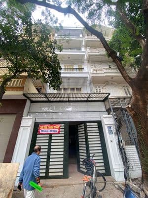 Cho thuê LK Khu đô thị Trung Hoà, Cầu Giấy. DT 100m2, 5 tầng. 40 triệu