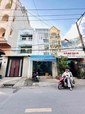 Nhà mặt tiền đường 30 - lê đức thọ (4x18m) - 4 phòng ngủ