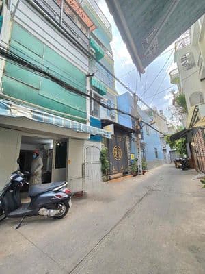 Cần bán nhà hxh ngay chợ vải Tân Bình, dt : 60m2