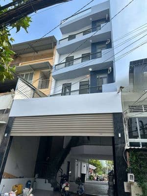 nhà mới xây 6 x 15 có 7pn 5wc sân thượng