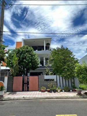 Cho thuê biệt thự sân vườn: đường ngọc tịnh - đối diện công viên
