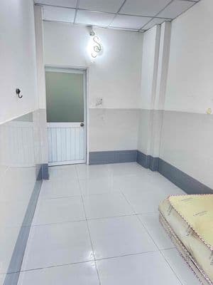 cho thue nhà P4 2pn 3vệ sinh