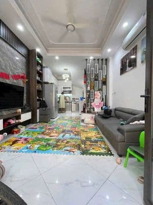 Giáp nhị, hoàng mai - 5 tầng 3 ngủ - full nội thất - gần phố
