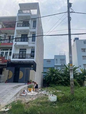 Bán lô đất: 4.5x18m, MT đường số 13 KDC Phong Phú 5